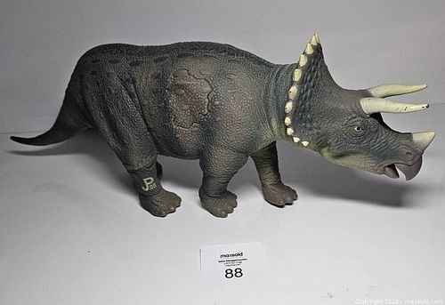 Lot #88 (1 of 8)