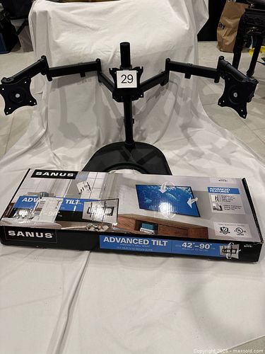 Lot #57 (1 of 8)