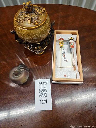 Lot #121 (1 of 8)