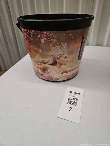 Lot #7 (1 of 6)
