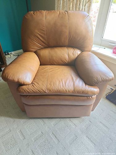 Lot #363 (1 of 9)