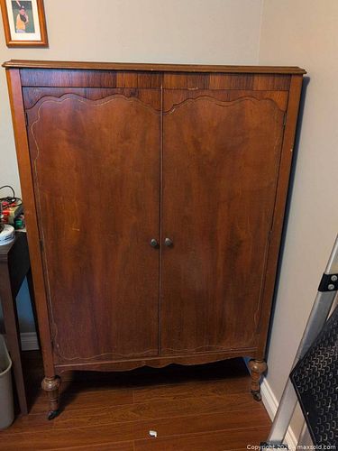 Lot #51 (1 of 4)