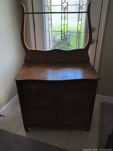 Lot #33 (1 of 2)