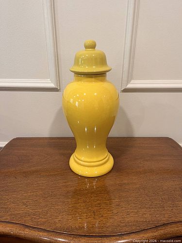 Lot #63 (1 of 8)