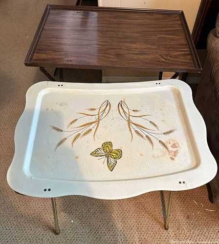 Pair of TV/Serving Trays with Folding Legs, Woodgrain Laminate (1 of 2)