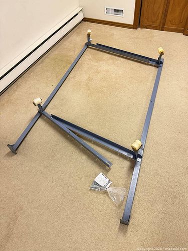 Lot #200 (1 of 8)