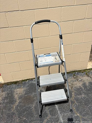 Lot #2 (1 of 4)