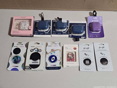 M111 - Asst. Phone Accessories - Lot of 11 pcs (1 of 9)