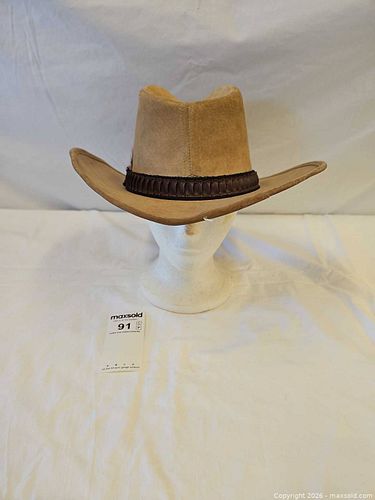 Lot #91 (1 of 6)