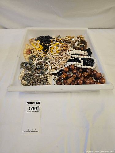 Lot #109 (1 of 4)