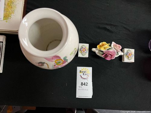 Lot #842 (1 of 7)