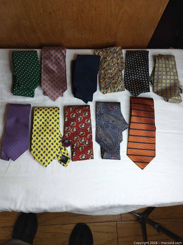 Lot of 11 Men's ties some Silk Neckties - Mixed Brands & Patterns silk ties with labels are pictured (1 of 4)