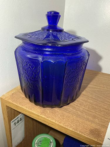 Lot #142 (1 of 6)