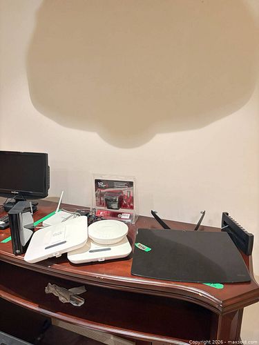 Assorted Tech Supplies (1 of 11)