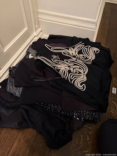 Dresses  (1 of 8)
