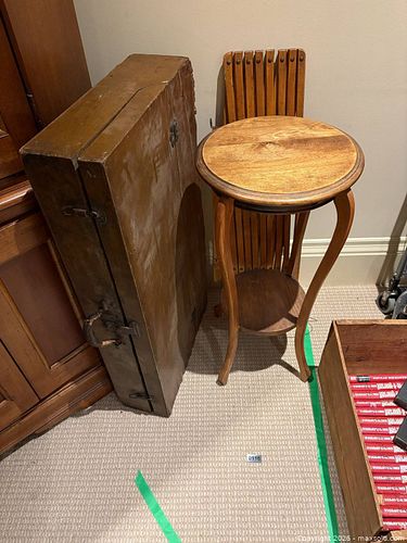 Random furniture  (1 of 3)