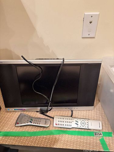 Sharp AQUOS LCD TV 20”/ Panasonic digital speakerphones (1 of 7)