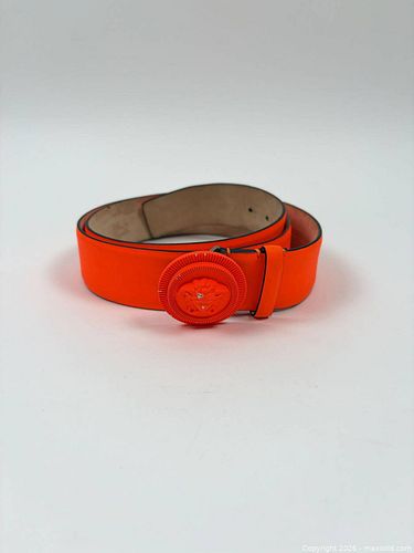 Lot #571 (1 of 7)