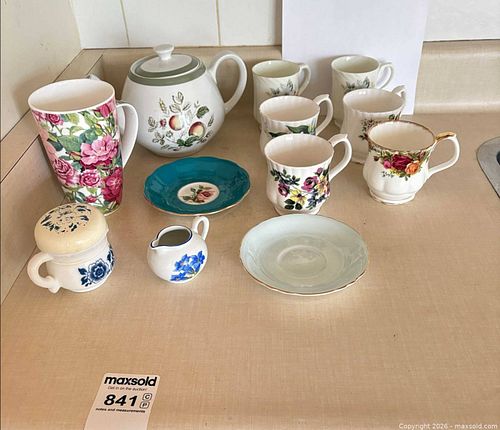 Lot #841 (1 of 24)