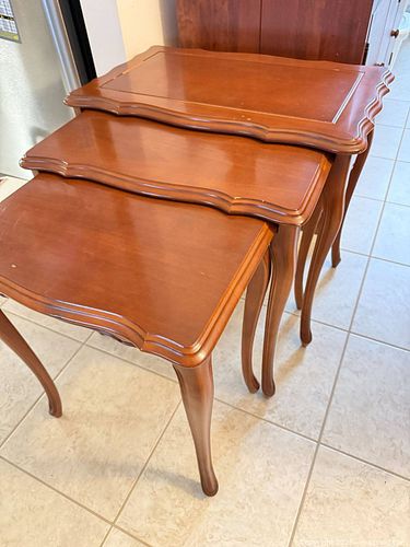 Set of 3 Wood Veneer Nesting/End/Coffee/Side Tables, Medium Brown  (1 of 5)