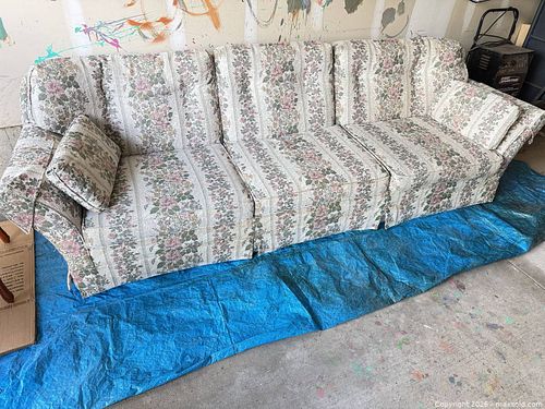 Traditional Floral Fabric Sofa and Armchair Set (1 of 12)