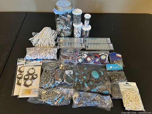 Large Jewelry Making Supply Lot Beads Findings Pendants Shells Rhinestones (1 of 18)