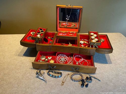 Vintage Mid-Century Cantilever Wooden Jewelry Box & Costume Jewelry Lot (1 of 20)