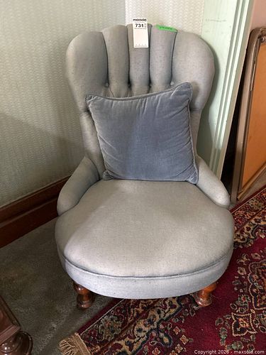 Tufted Gray Upholstered Chair with Wooden Legs (1 of 9)