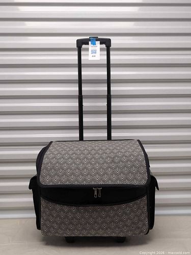 Lot #44 (1 of 15)