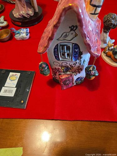 Lot #27 (1 of 5)