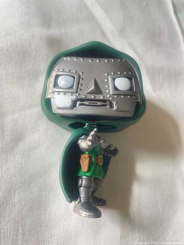 Lot #104 (1 of 3)