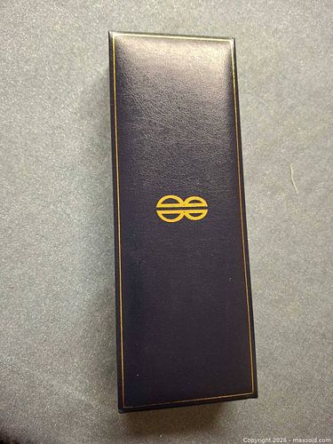 Lot #25 (1 of 6)