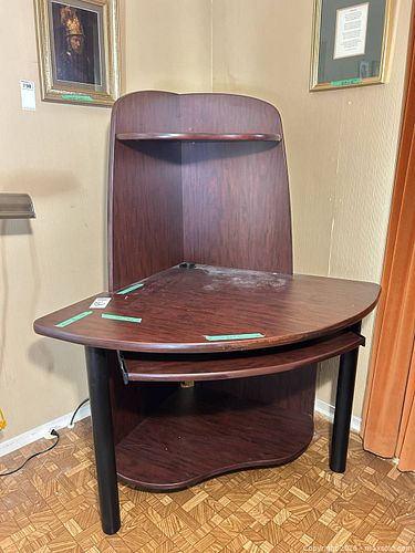 Mahogany Corner Computer Desk with Matching Dresser (1 of 6)