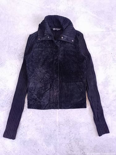 Lot #57 (1 of 10)