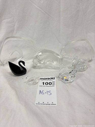 Lot #100 (1 of 8)