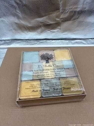 Lot #799 (1 of 4)