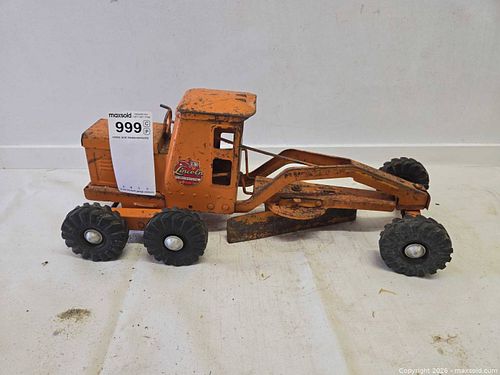 Lot #999 (1 of 5)