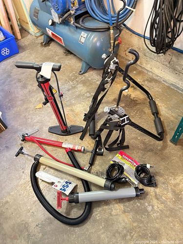 Mixed Bicycle Accessories: Floor Pump, Rack, Cable Locks, Hand Pumps (1 of 8)