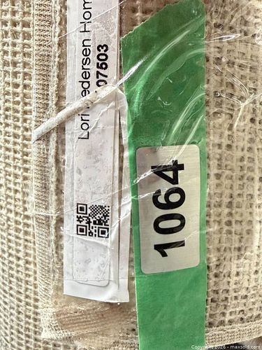 Lot #1064 (1 of 3)