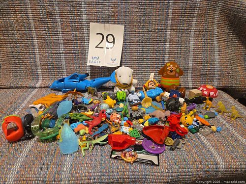 Assorted Small Toys & Plushes, Mixed Brands (30-50 pcs) (1 of 6)