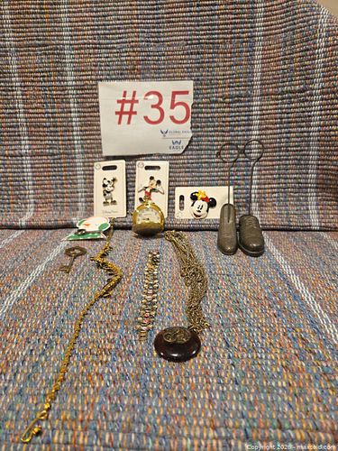 Lot #35 (1 of 17)