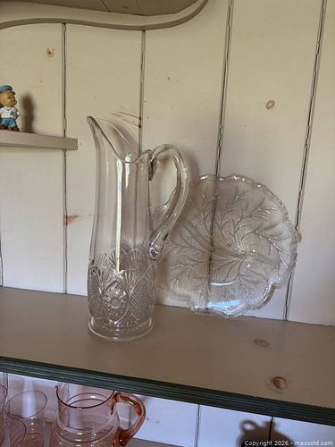 Glass picture and plate (1 of 3)