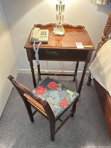 Wood Side/End Table and Upholstered Wood Chair B (1 of 12)