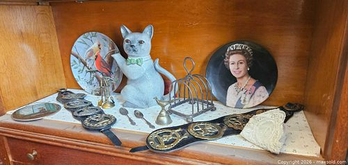 Eclectic Decor (1 of 6)