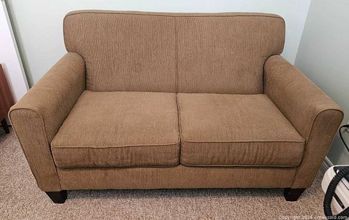 Love Seat (1 of 4)