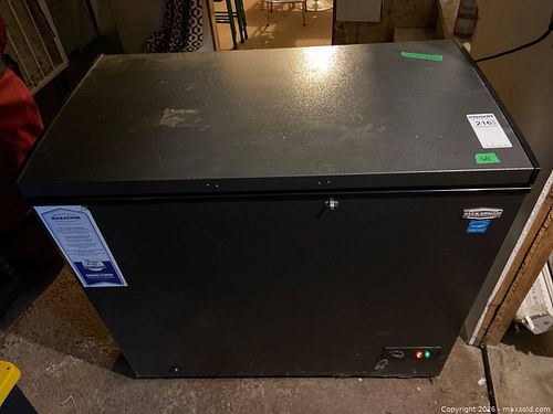 Lot #216 (1 of 8)
