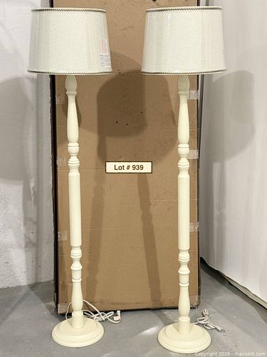 Lot #939 (1 of 7)