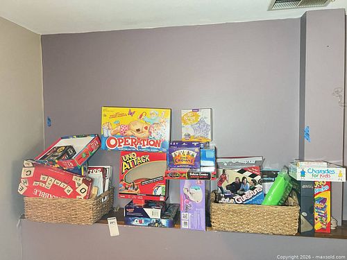 Lot #201 (1 of 18)