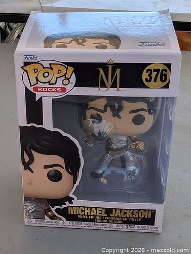 Lot #14 (1 of 9)