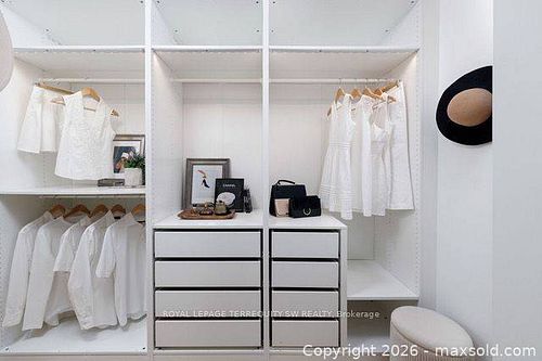 ATTN STAGERS: Dressing Room Styling Package (1 of 12)